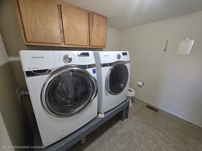 302 Barton Ct — Photo 15
