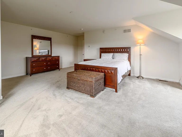 310 Katie Ln — Photo 17