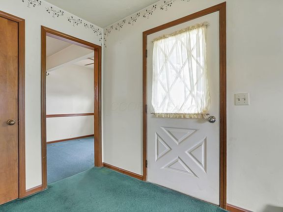 5th image of 907 Fairfield Ave