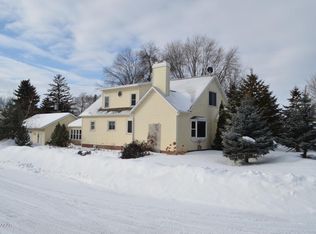 111 E 8th St, Starbuck, MN 56381