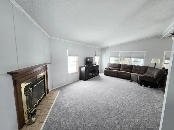 6134 Bentwood Cir E #339, White Lake, MI 48383