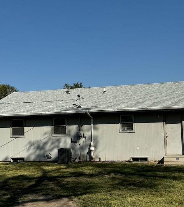 1st image of 634 Montrose St