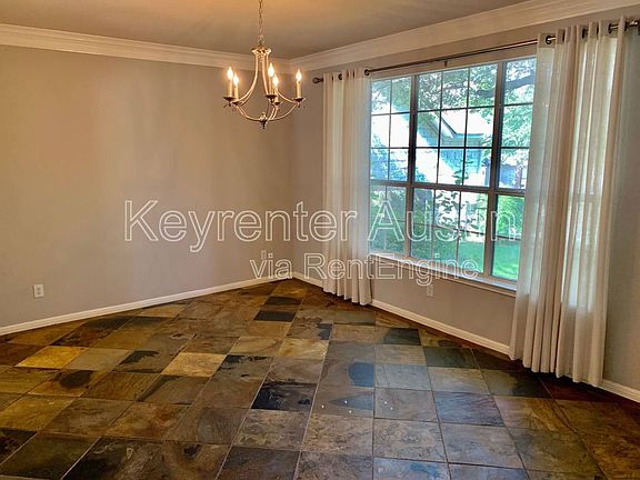 4th image of 5712 Medicine Creek Dr