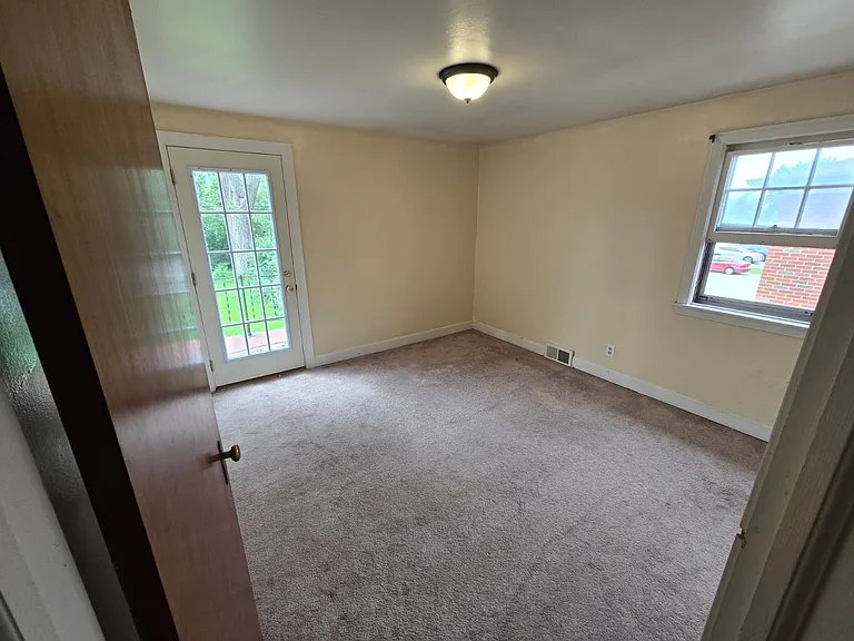 34 Concord Dr #2 — Photo 29