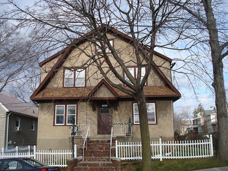 1st image of 121 Sweetfield Cir