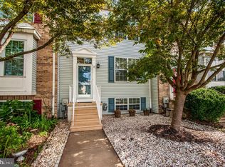 8 Chambord Dr, Newark, DE 19702