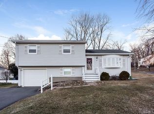 97 Hany Ln, Vernon, CT 06066