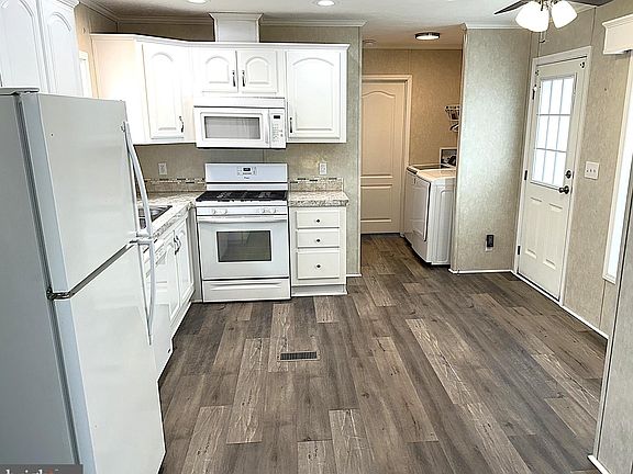 2nd image of 8049 Veterans Hwy #53