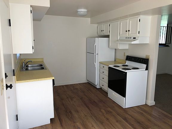5th image of 1469 E Brooklane Cir