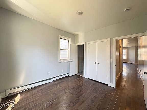 5th image of 167 Armstrong Ave Floor 1