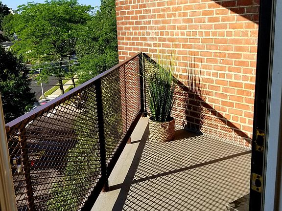4th image of 1450 Palisade Ave APT 5B