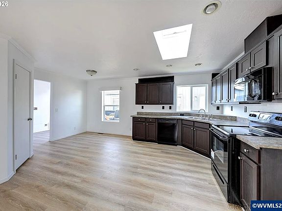2nd image of 2020 S 12th St