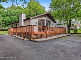 160 Ginsburg Cir, Albrightsville, PA 18210