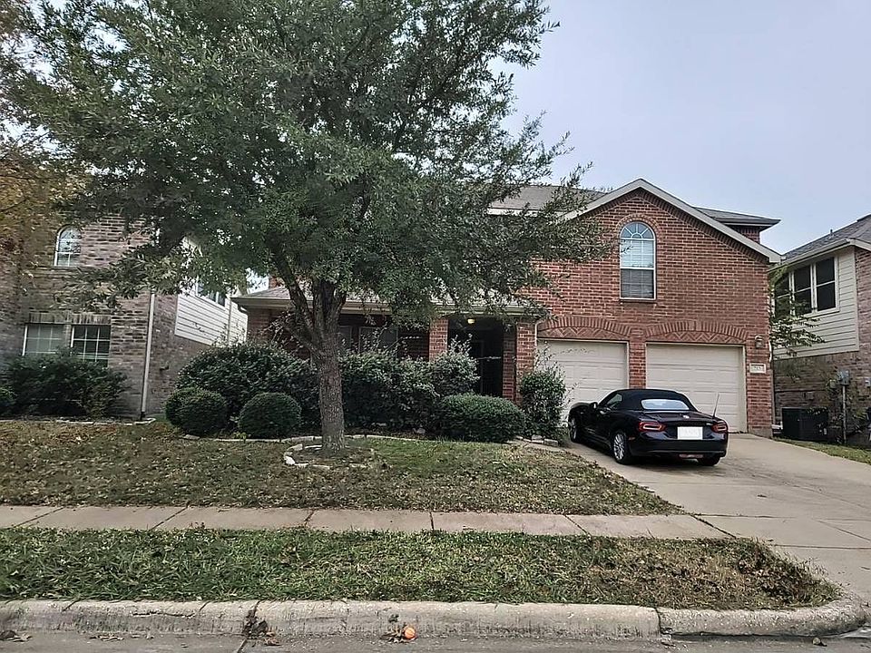 1st image of 713 Hickory Ln