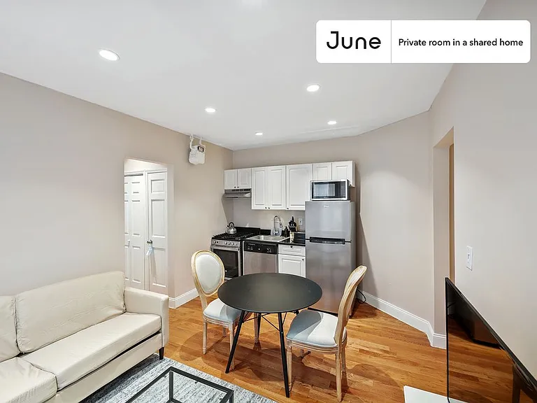 23 E 109th St #A — Photo 3