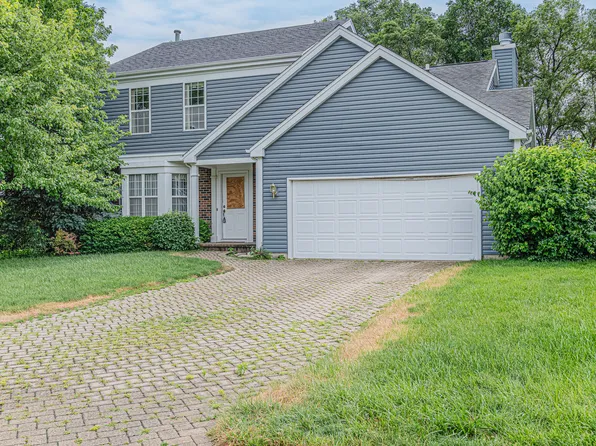 207 Windjammer Ln, Grayslake, IL 60030