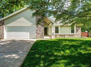 1008 SE 6th St, Lees Summit, MO 64063