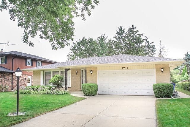 1st image of 1711 N Aralia Dr