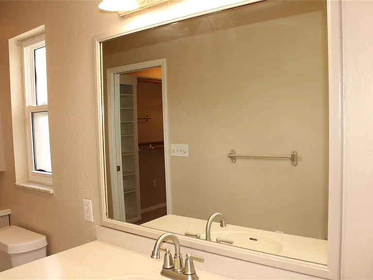 4215 18th Avenue Dr W — Photo 33