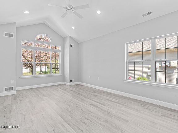 4th image of 3 Baldwin Drive