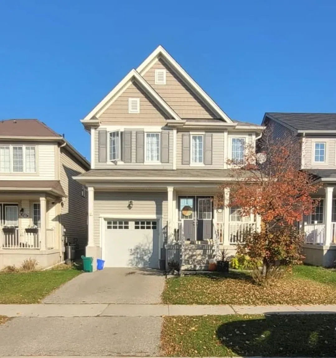 4 bed, $2,800 — Photo 1