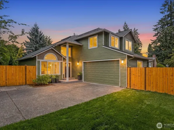 1828 NE Serpentine Place, Shoreline, WA 98155