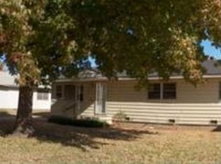 1213 N Oak St, Ponca City, OK 74601