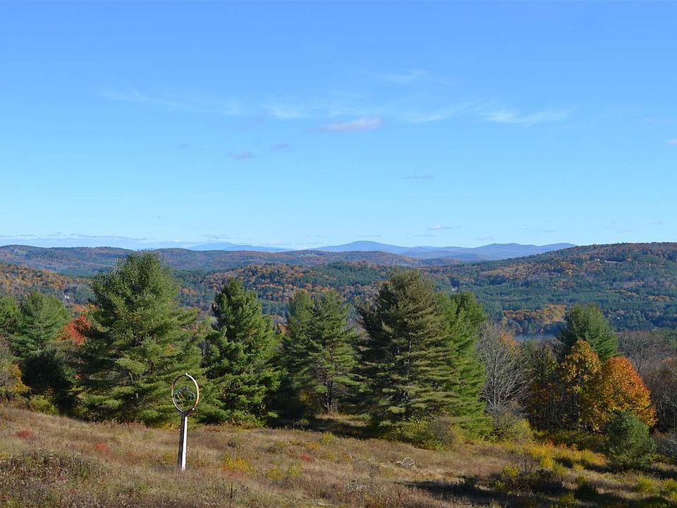 2nd image of 133 Deer Path Lane
