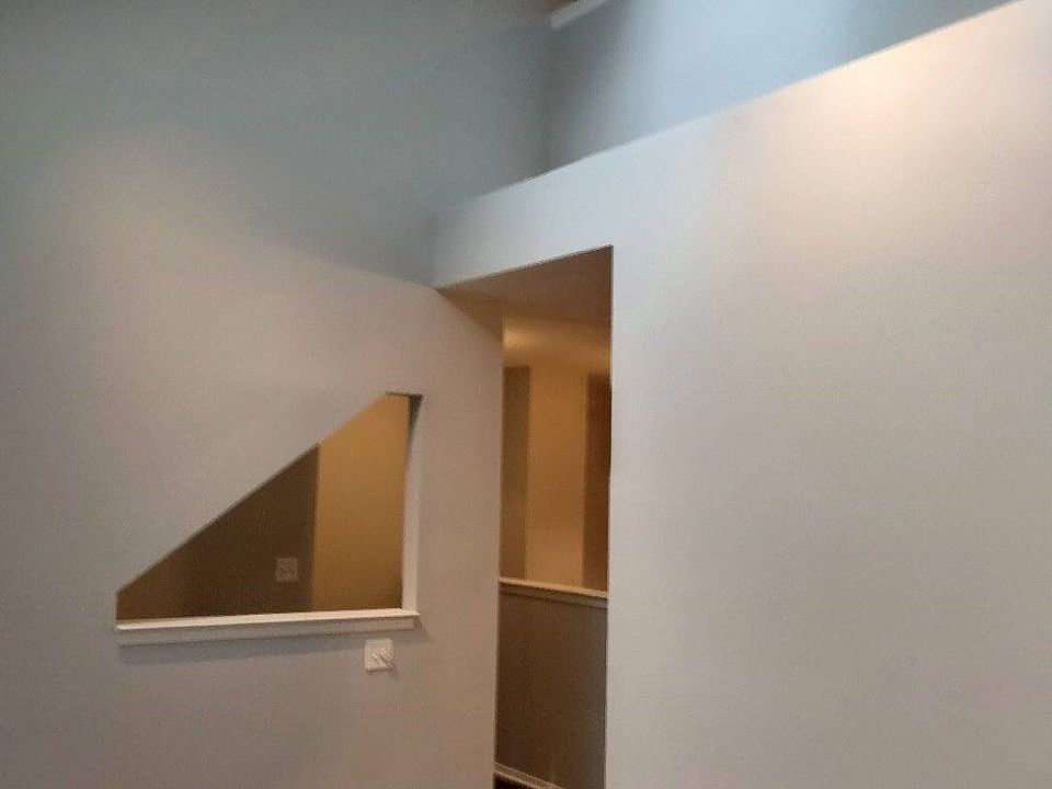 1st image of 23285 Grayson Dr