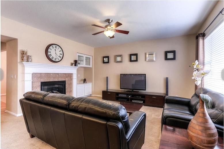 Livingroom now has been upgraded to wood floors.