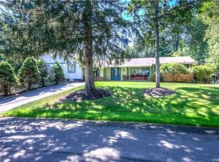 4 Huffman Rd, Valley Cottage, NY 10989