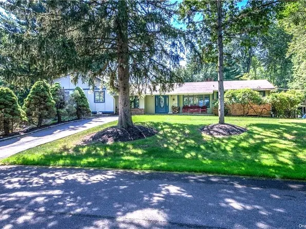 4 Huffman Road, Valley Cottage, NY 10989