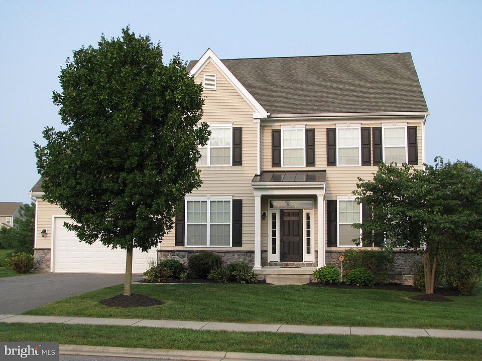 1st image of 423 Georgiana Dr