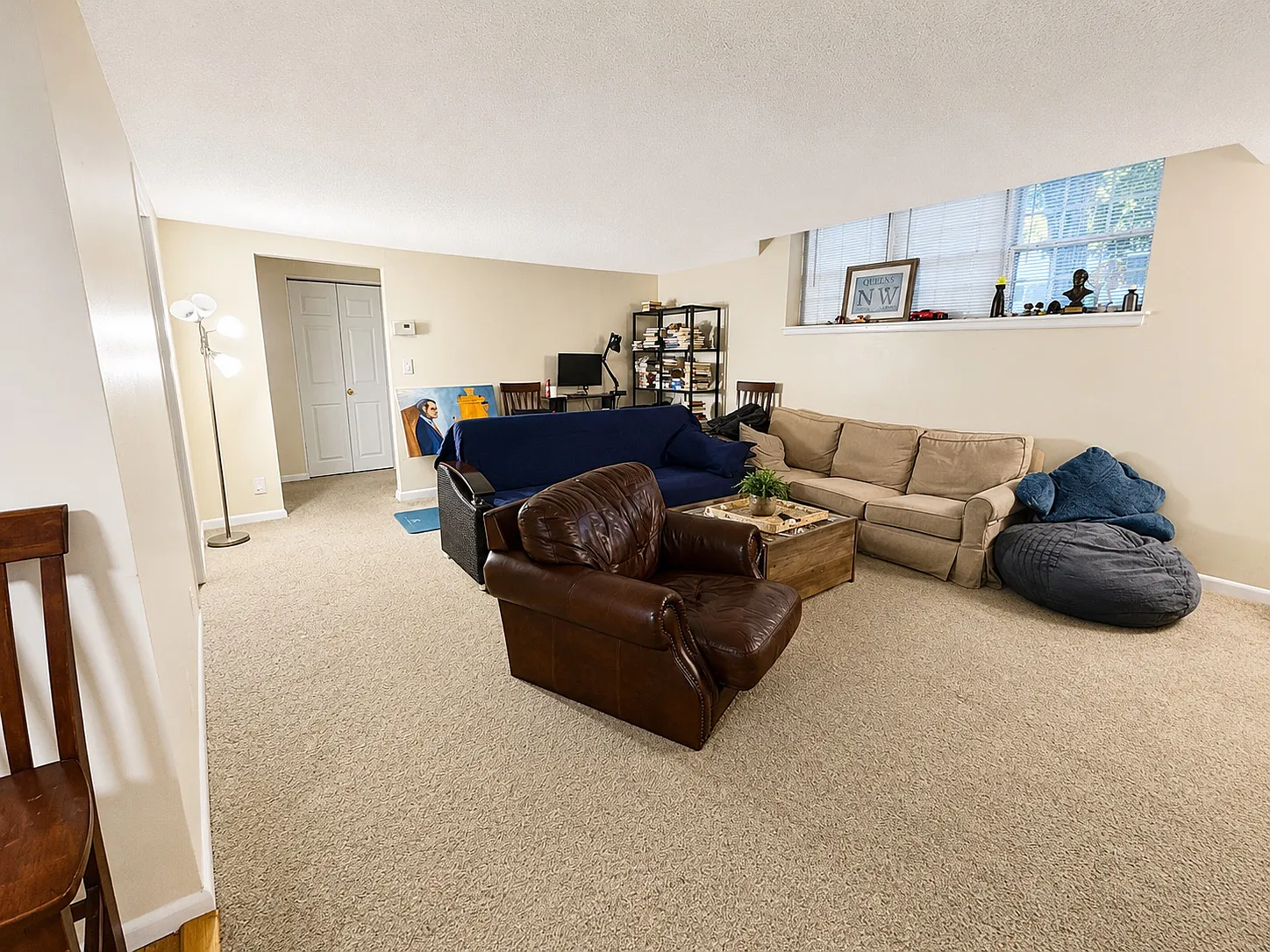 2 bed, 800 sqft, $2,400 — Photo 1