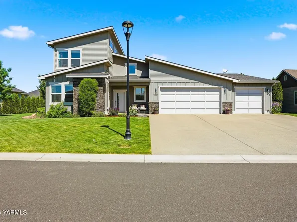 9203 Golden Dr, Yakima, WA 98903