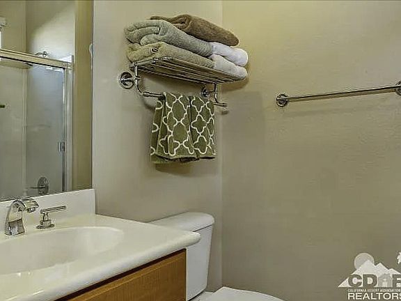 Third bedroom bath