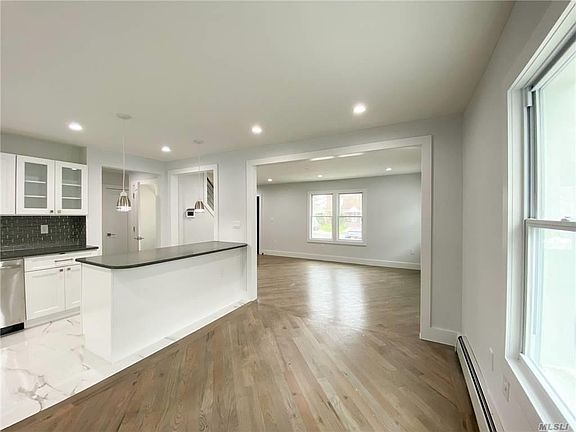 5th image of 6 Ann Ct