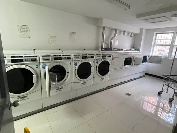 132-36 Pople Avenue image 15 of 19