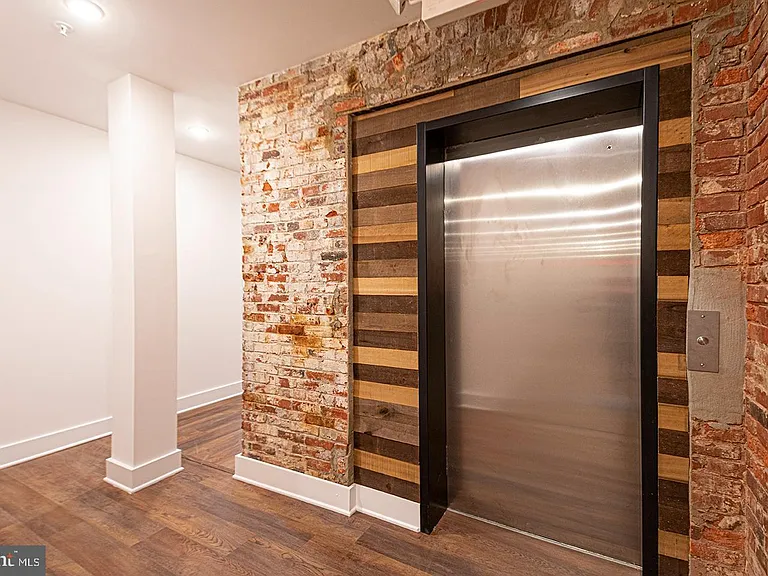 1211 Bainbridge St #2A — Photo 15