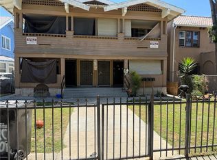 910 W 40th Pl, Los Angeles, CA 90037