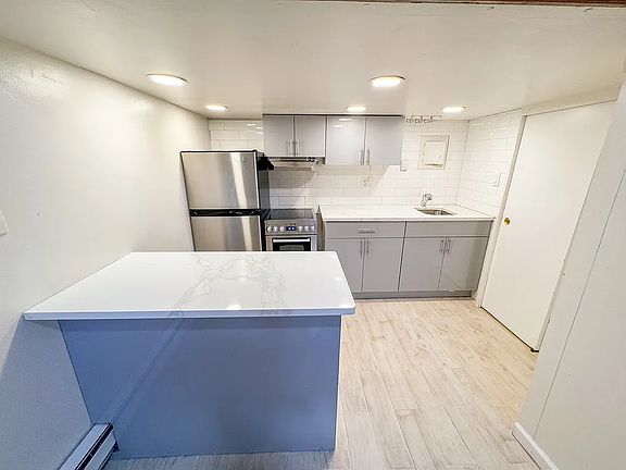 2nd image of 89 Irving Pl APT 1