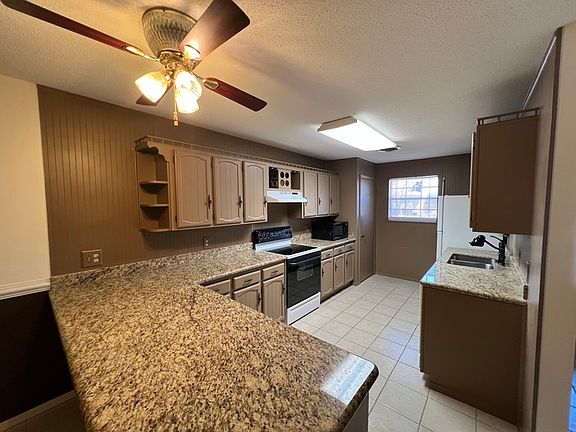 2nd image of 1500 Palm Valley Dr APT 2