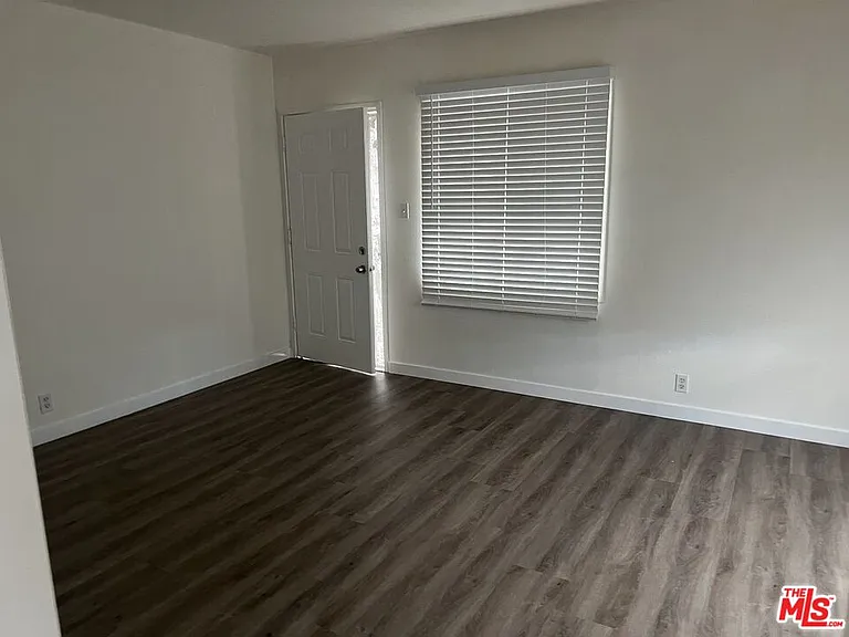 224 1/2 E Avenue 42 — Photo 7