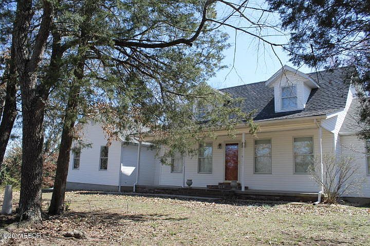 1st image of 801 Executive Ln