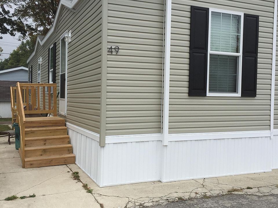 1st image of 60 Hathaway St