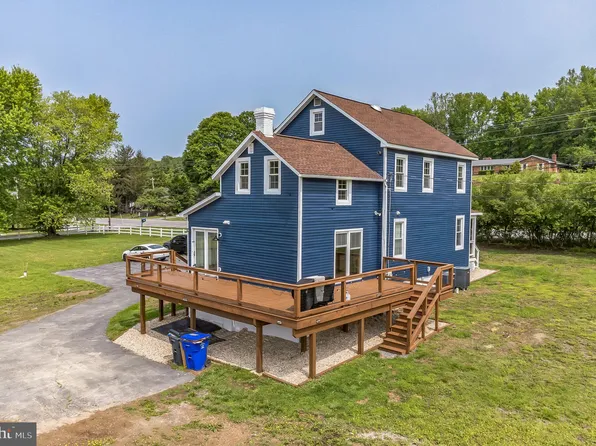 8755 Port Tobacco Rd, La Plata, MD 20646