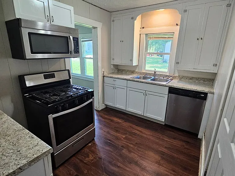 2503 N Delaware Ave — Photo 17