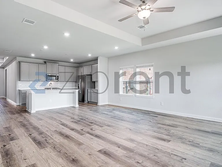27327 Blue Pool Dr #27327 — Photo 17