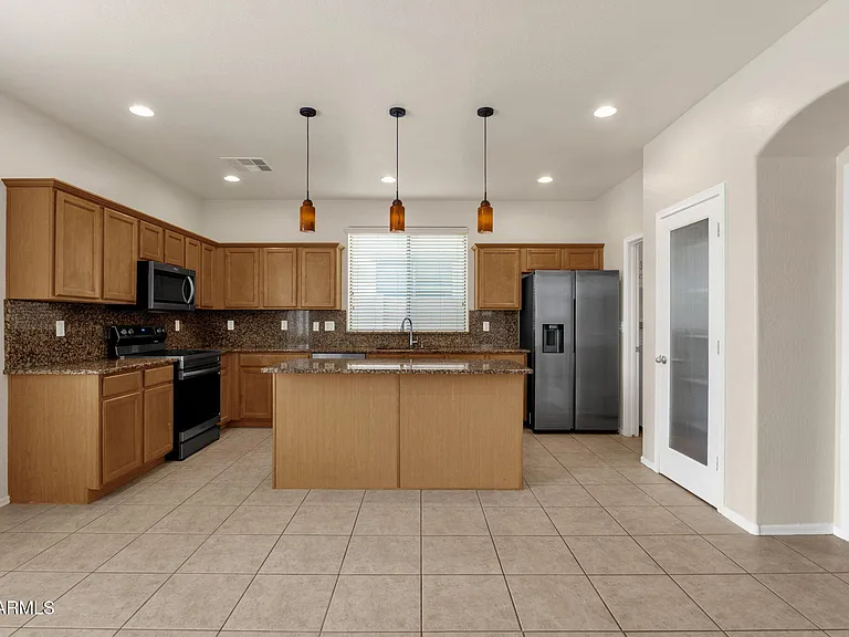 3074 S Southwind Dr — Photo 15