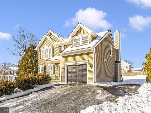 2nd image of 7 Rockingham Dr